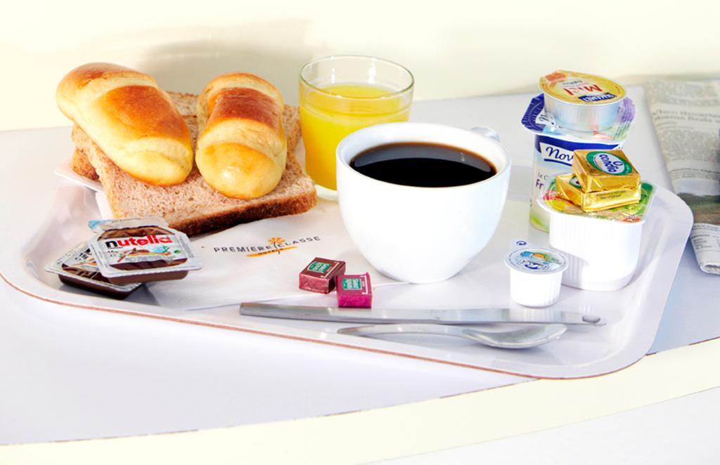 Premiere Classe Valenciennes Ouest Petite Foret Εξωτερικό φωτογραφία