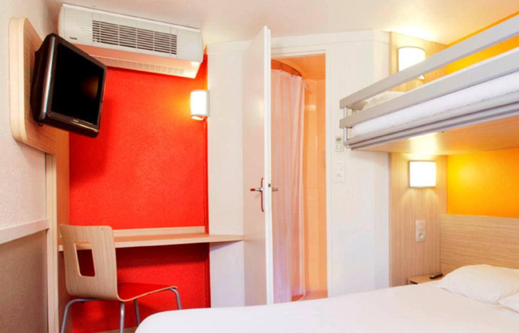 Premiere Classe Valenciennes Ouest Petite Foret Εξωτερικό φωτογραφία